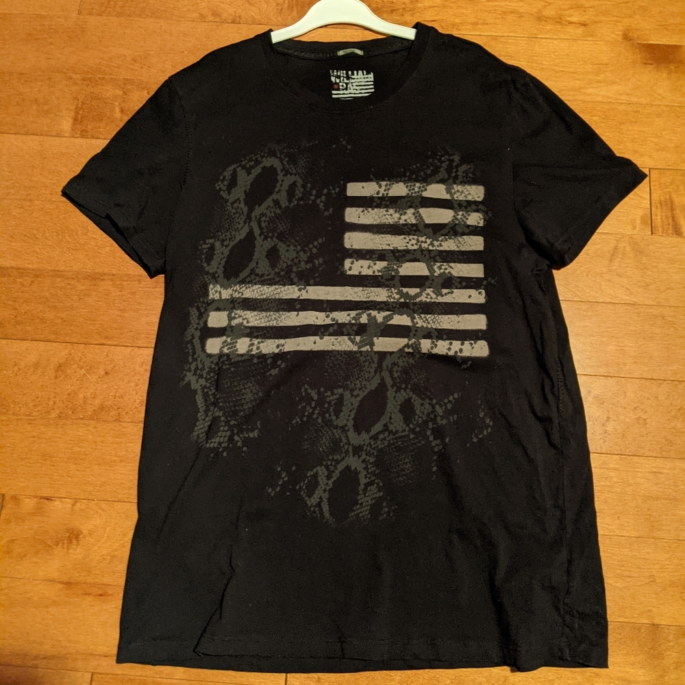 William Rast T shirt Excellent condition